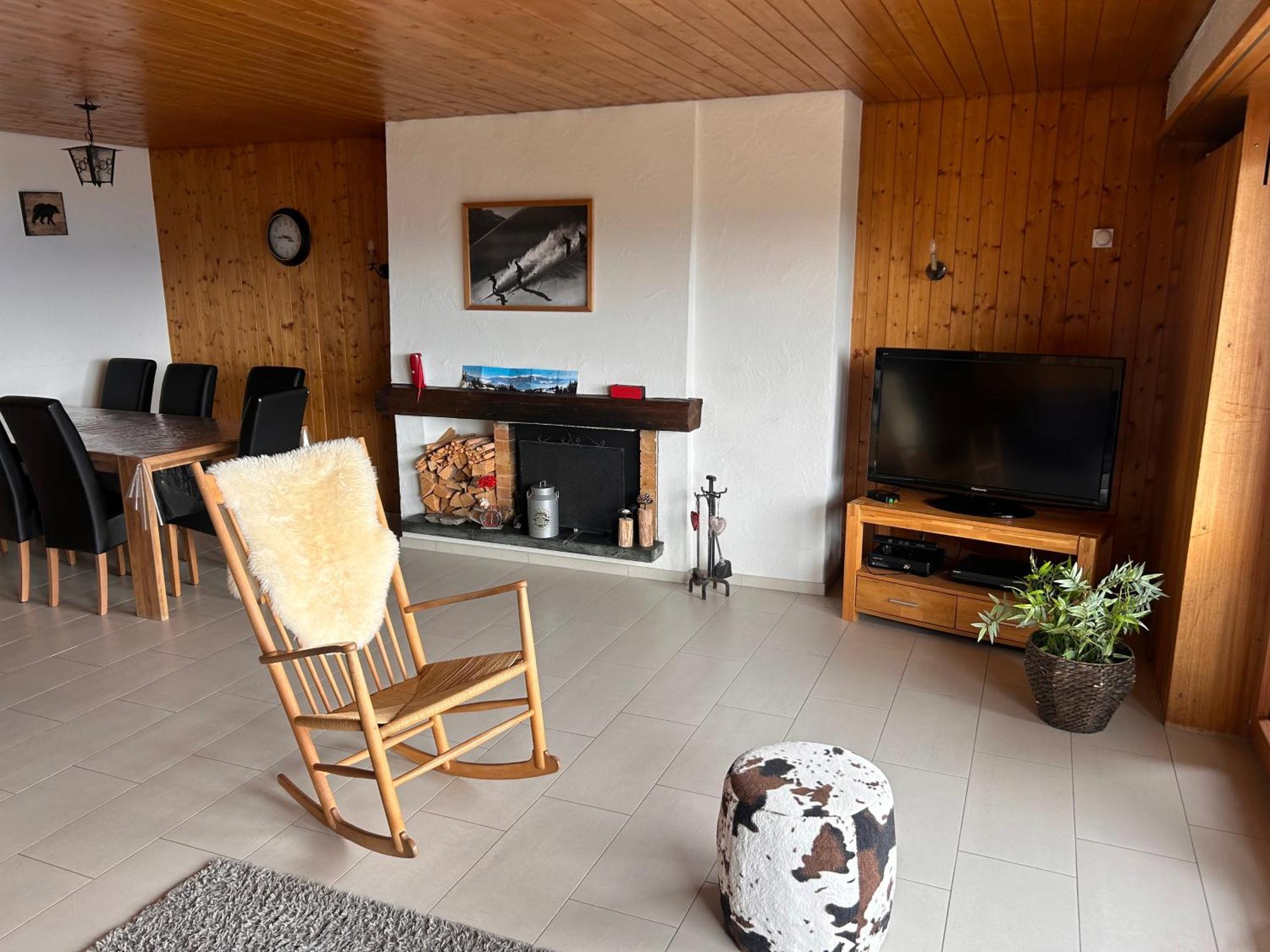 Orion C Av3 Apartment Ayent Bagian luar foto